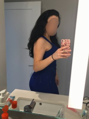 Velleda escort girl in Somerset PA & thai massage
